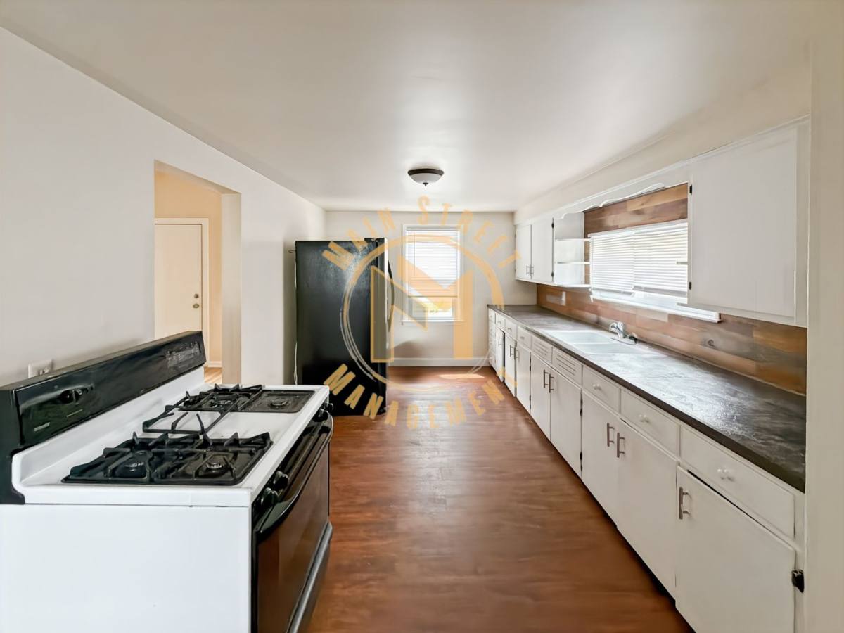 Apartment for rent at 700 Merritt Ave, Oshkosh, WI 54901