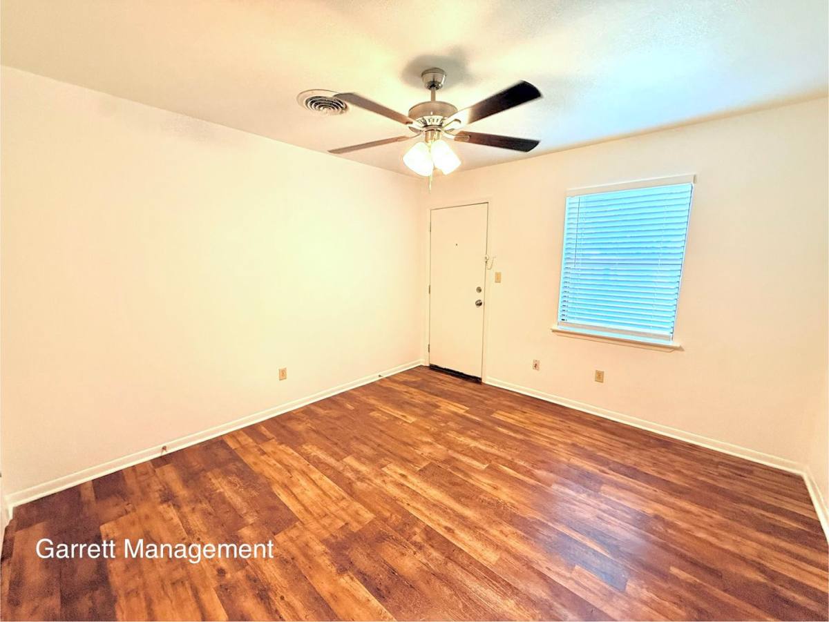 House for rent at 205 1 2 S Broad, Lampasas, TX 76550