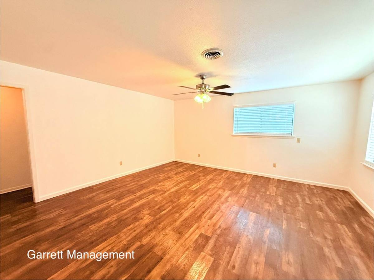 House for rent at 205 1 2 S Broad, Lampasas, TX 76550