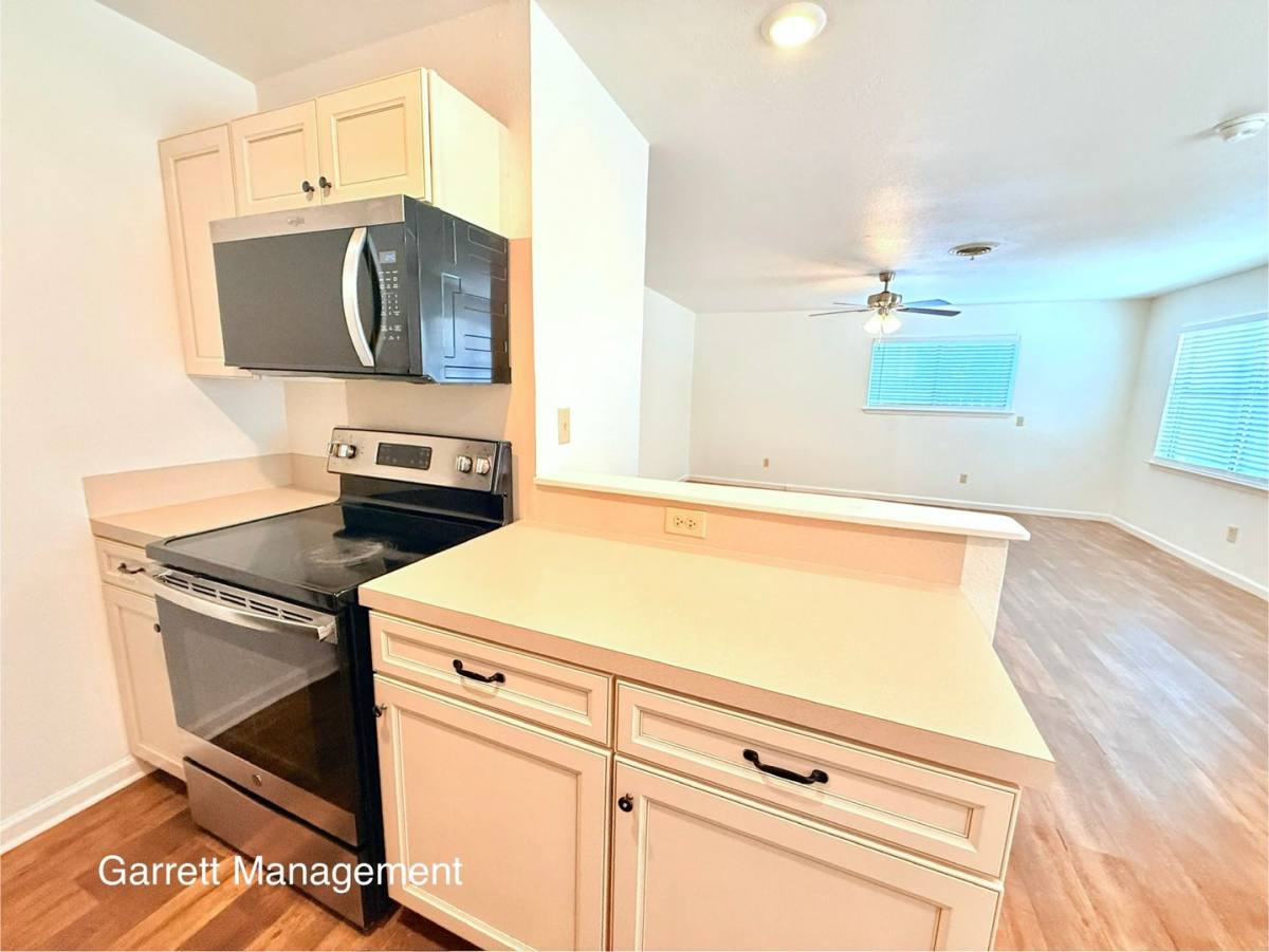 House for rent at 205 1 2 S Broad, Lampasas, TX 76550