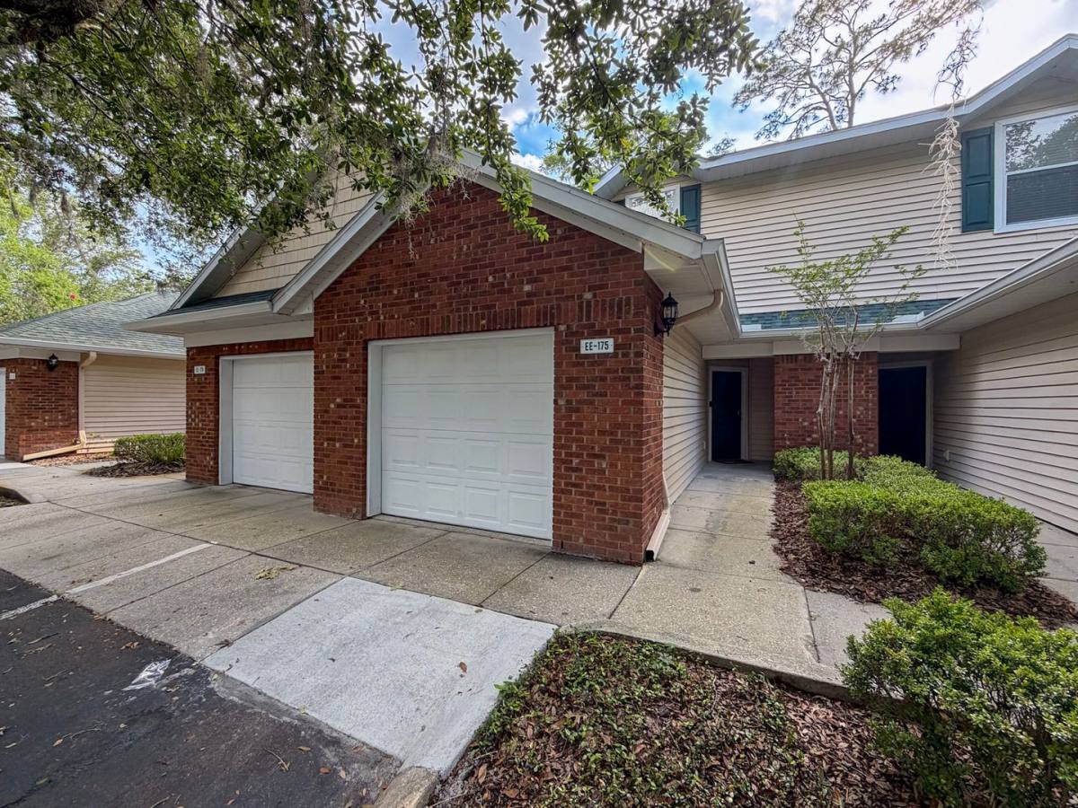Condo for rent at 13200 W Newberry Road, Ee-175, Newberry, FL 32669