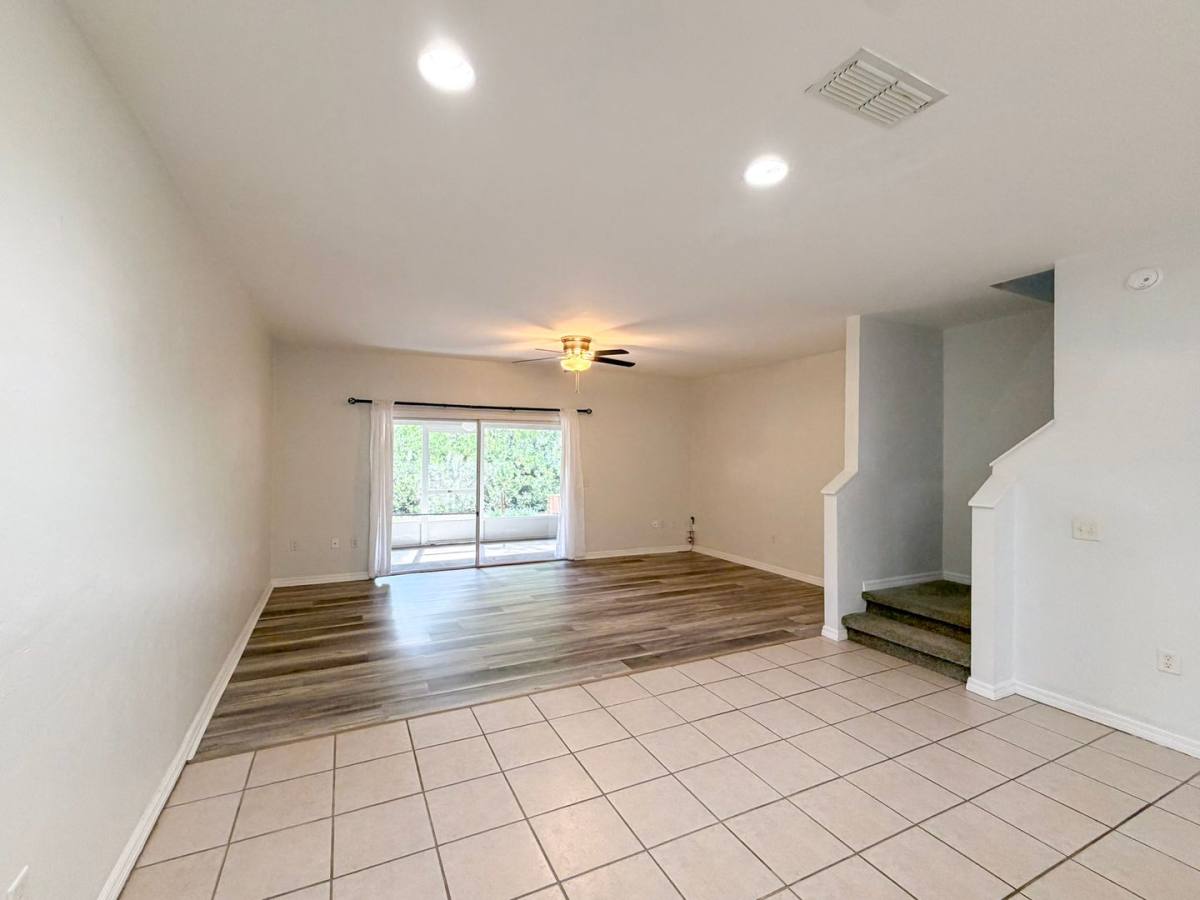 Condo for rent at 13200 W Newberry Road, Ee-175, Newberry, FL 32669