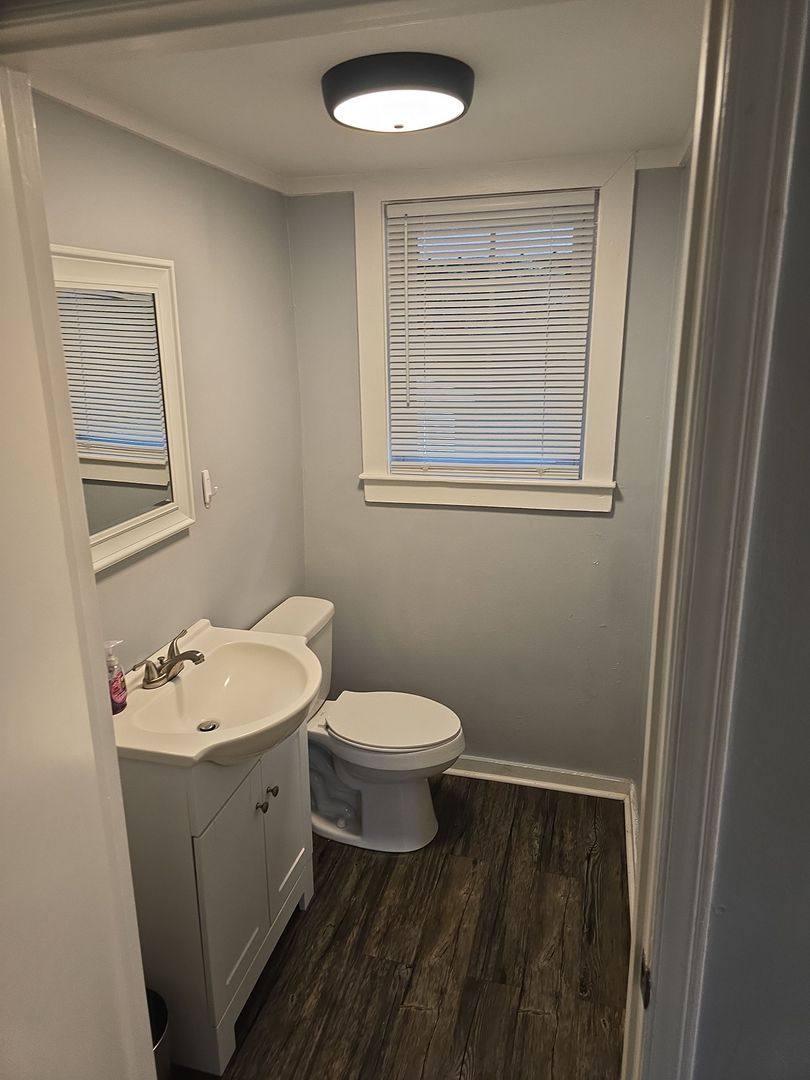 House for rent at 1618 Oak St, Cayce, SC 29033