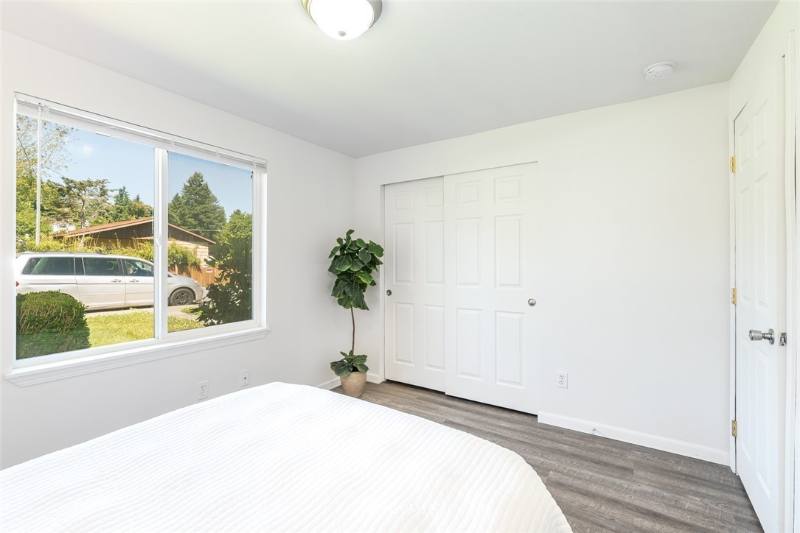 Apartment for rent at 1744 Rainier Ave, Bremerton, WA 98312