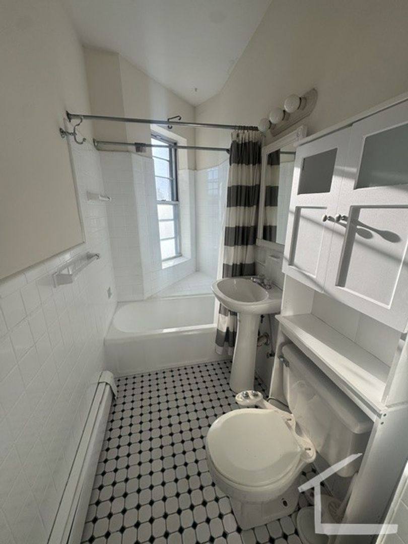 Apartment for rent at 206 Chestnut Hill Ave, Brighton, MA 02135