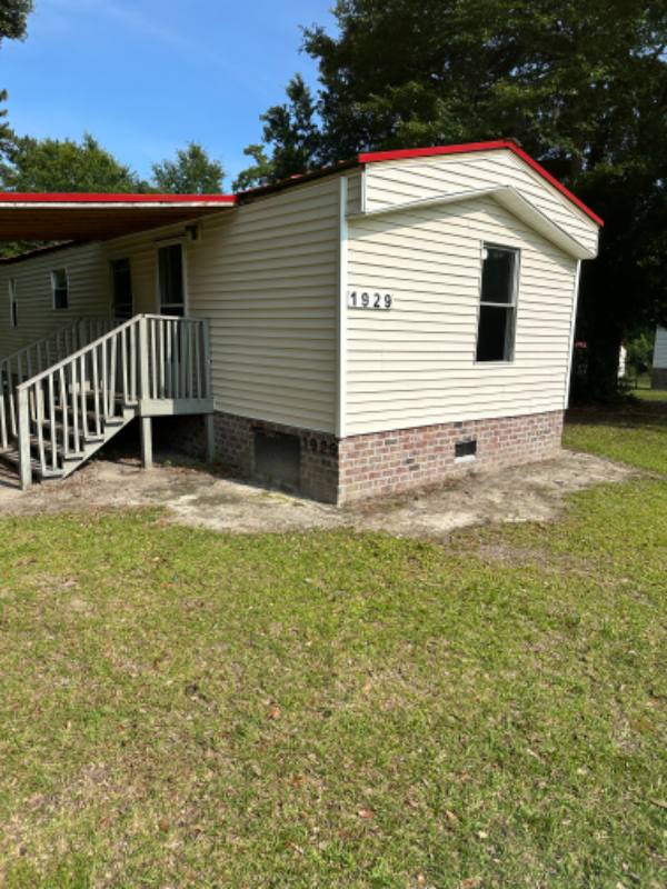 House for rent at 1929 Arthur Lawrence Dr, McClellanville, SC 29458