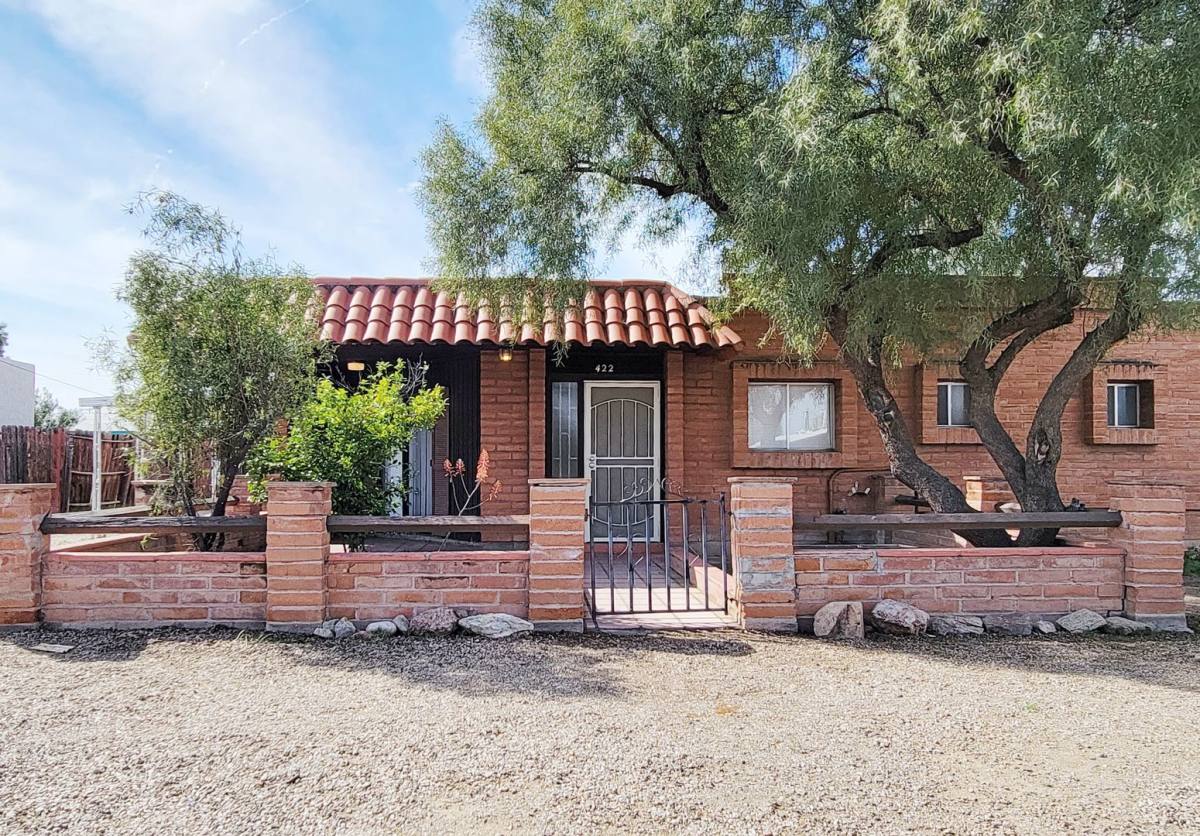 House for rent at 422 E Navajo Rd, Tucson, AZ 85705