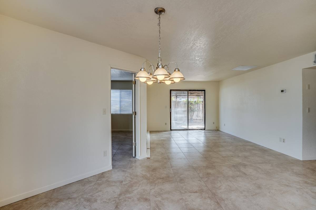 House for rent at 422 E Navajo Rd, Tucson, AZ 85705