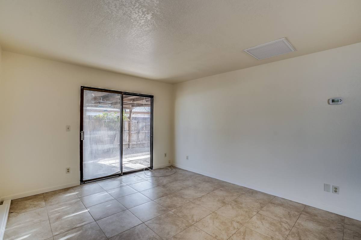 House for rent at 422 E Navajo Rd, Tucson, AZ 85705