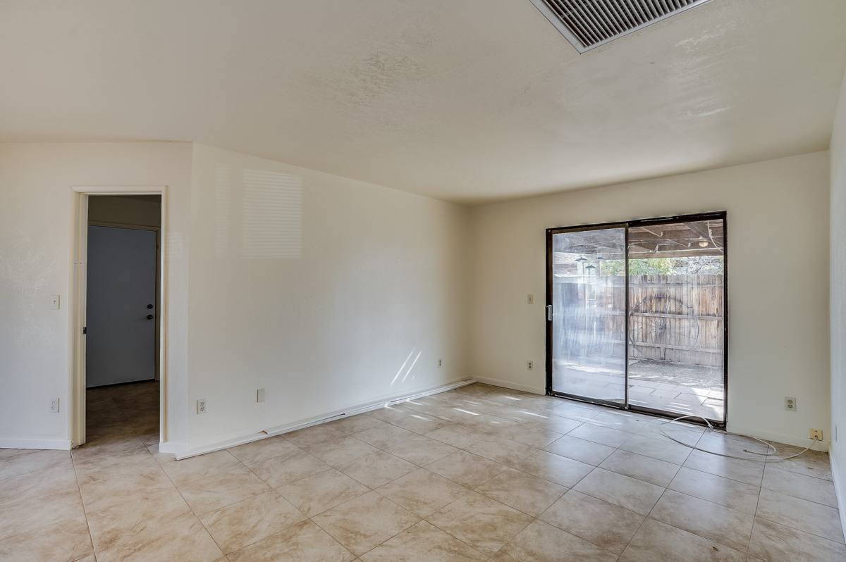 House for rent at 422 E Navajo Rd, Tucson, AZ 85705