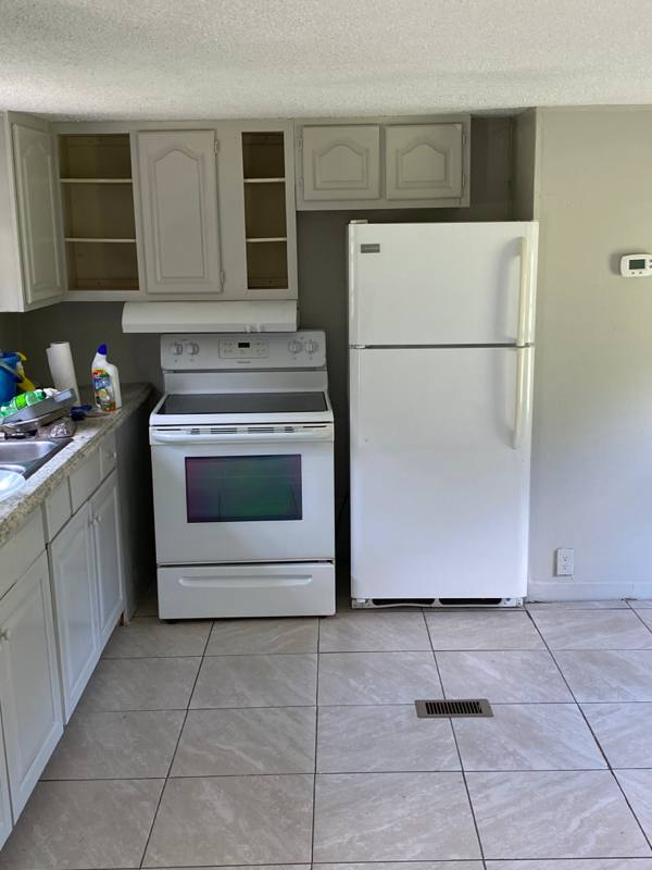 House for rent at 2104 Rutledge Rd, McClellanville, SC 29458