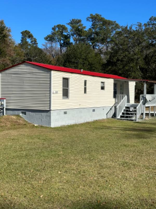 House for rent at 2104 Rutledge Rd, McClellanville, SC 29458
