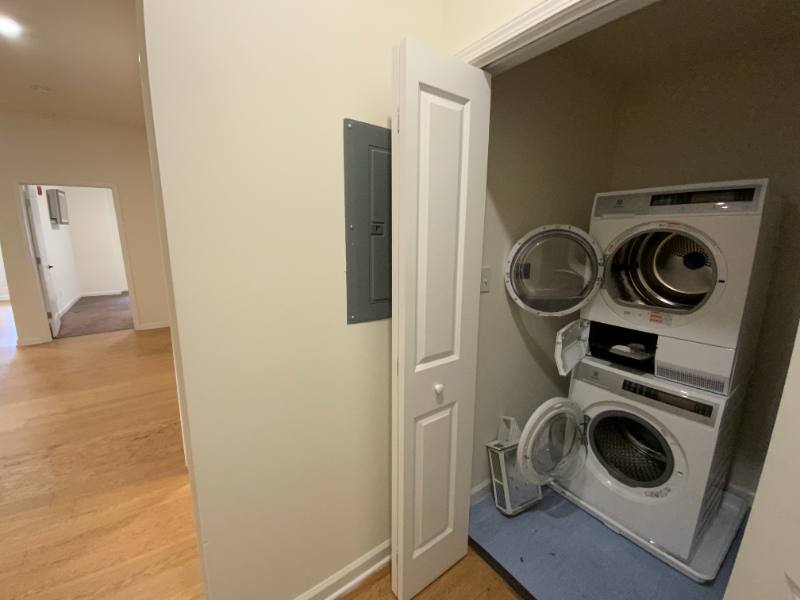 Apartment for rent at 99 Pine St, Albany, NY 12207