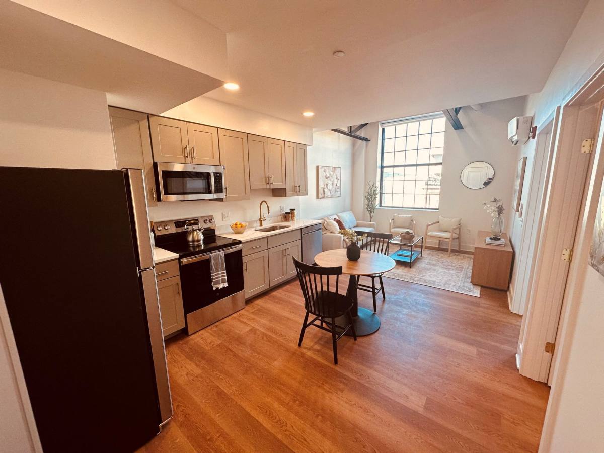 Apartment for rent at 204 N George St, York, PA 17401