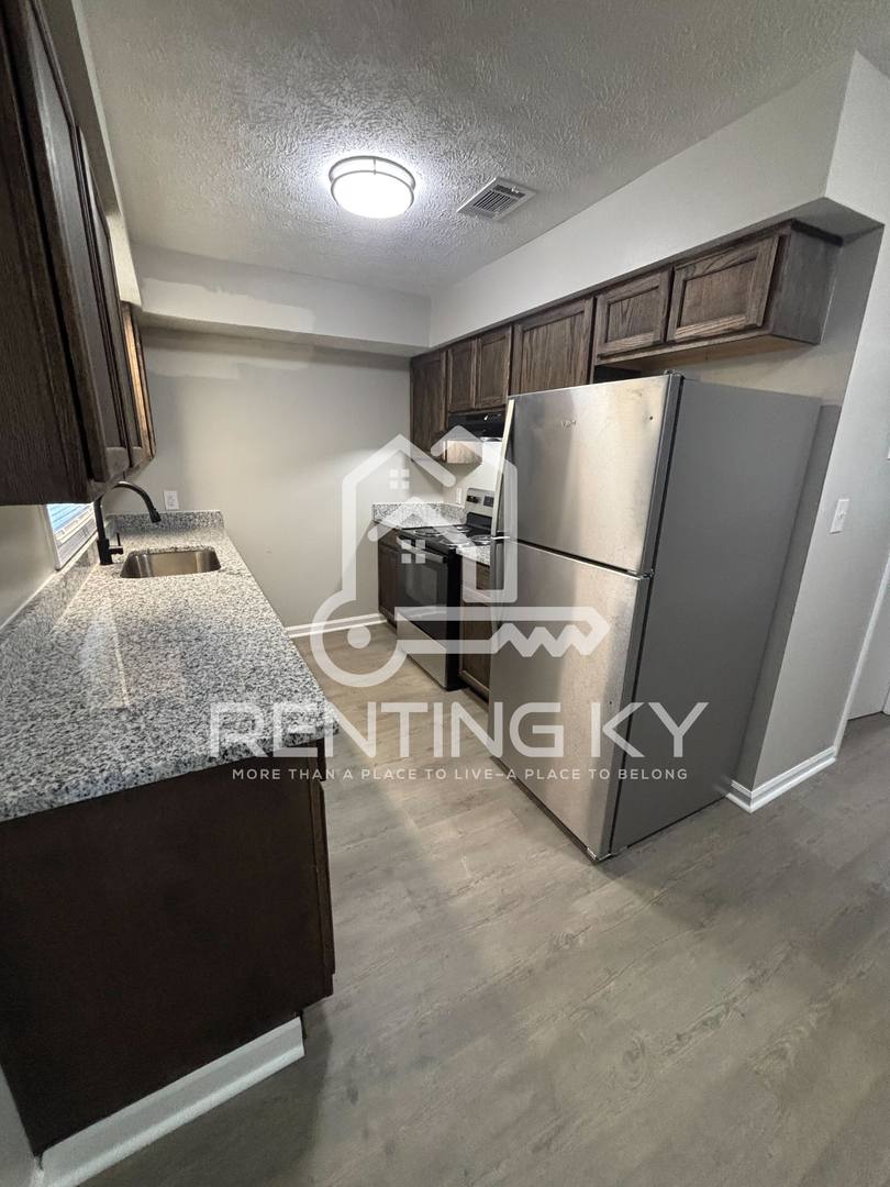 Townhouse for rent at 1663 Foxhaven Dr, Richmond, KY 40475