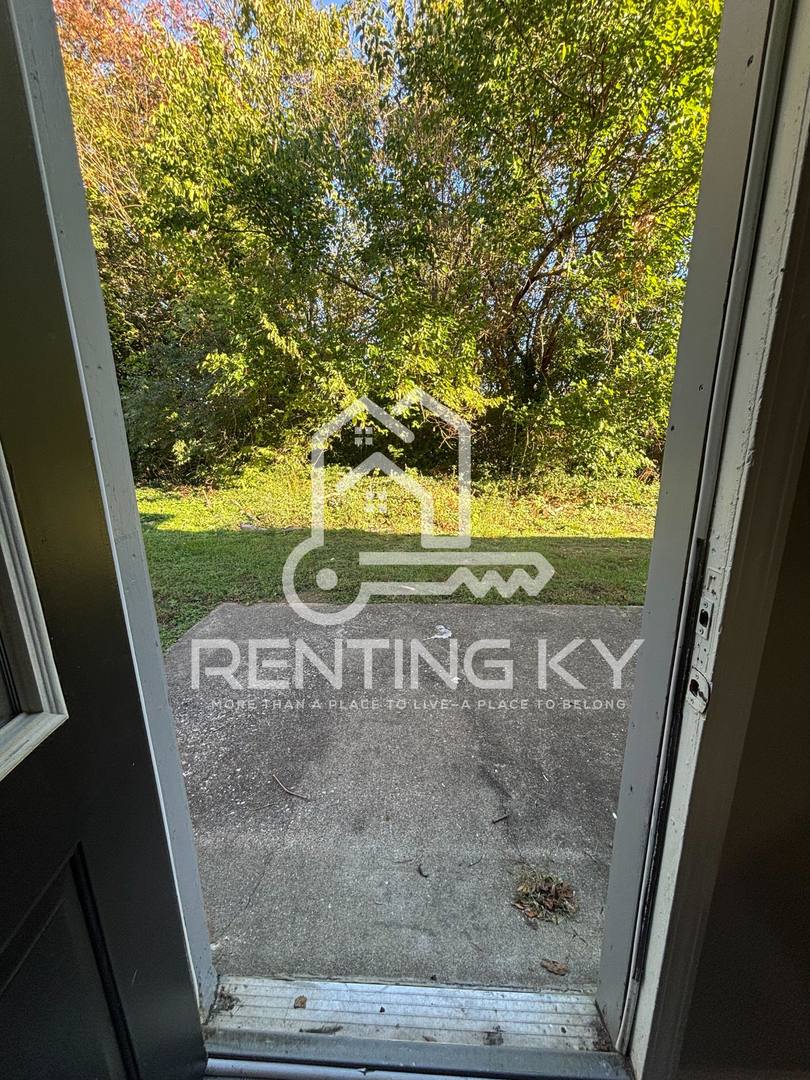 Townhouse for rent at 1663 Foxhaven Dr, Richmond, KY 40475