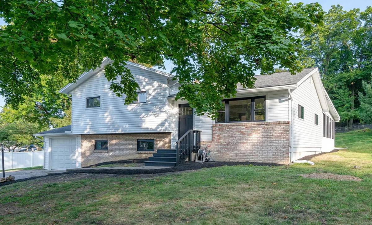 House for rent at 2175 Gale Dr, Harrisburg, PA 17110