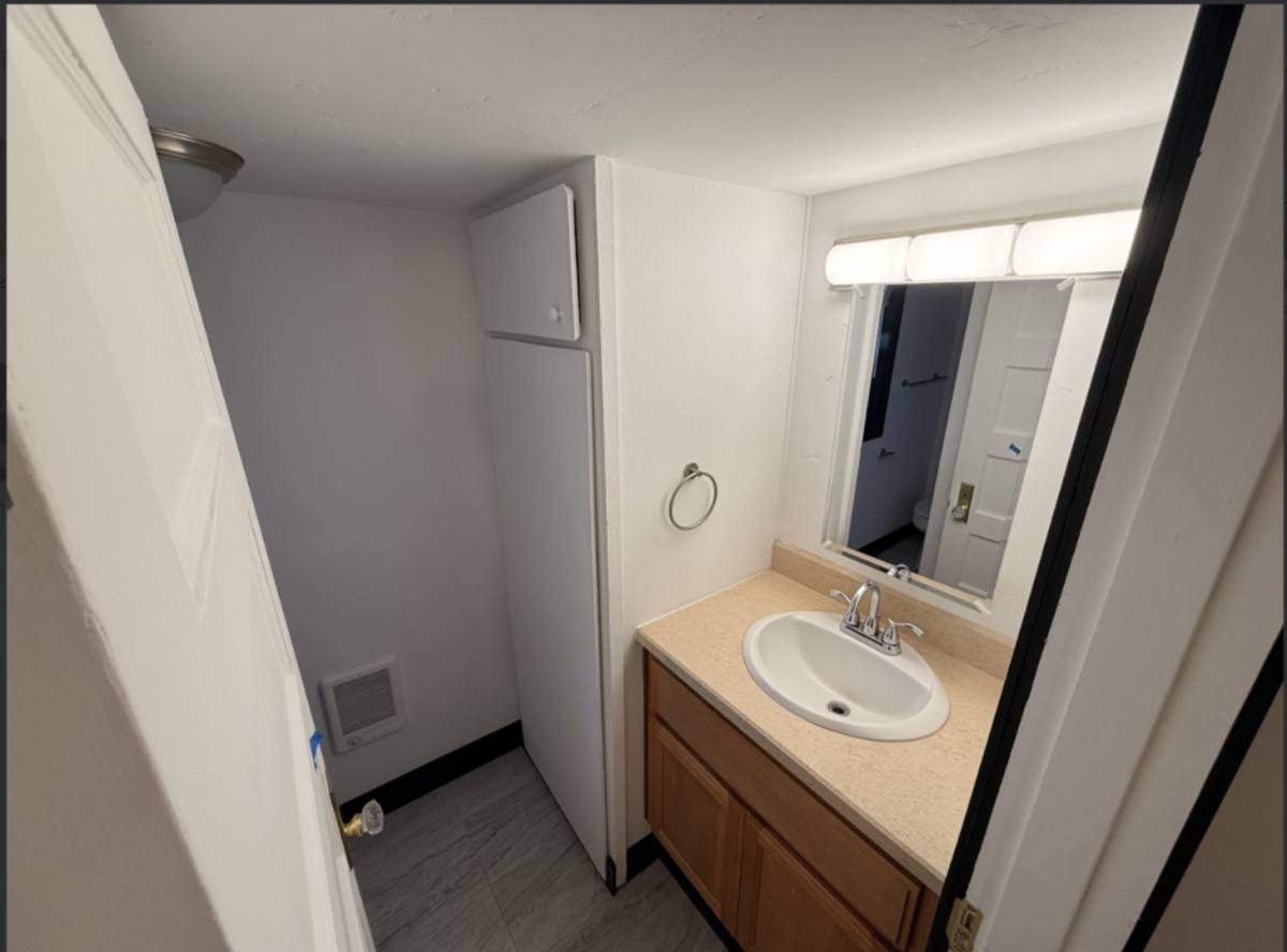 Townhouse for rent at 7 SW McKinley Ave, Bend, OR 97702