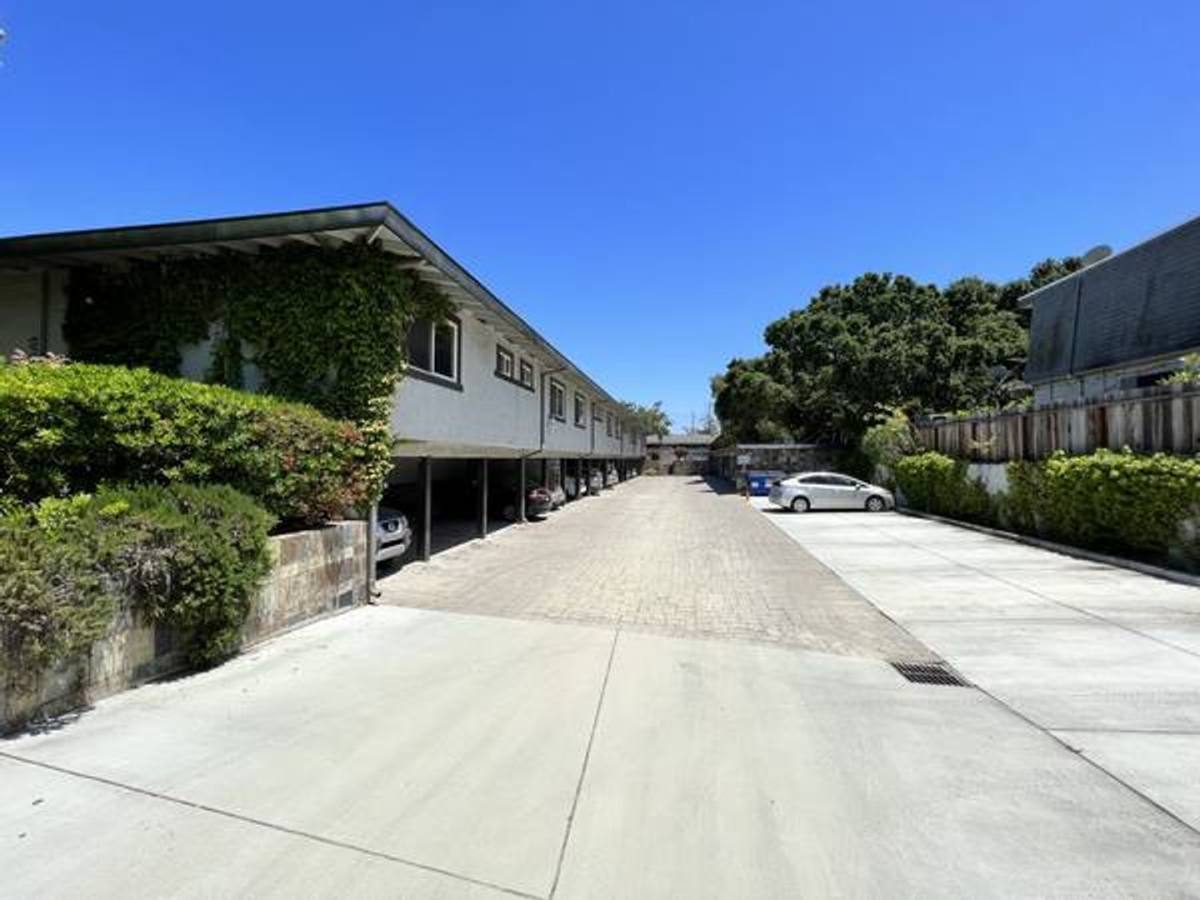 Apartment for rent at 942 Ponderosa Ave, Sunnyvale, CA 94086