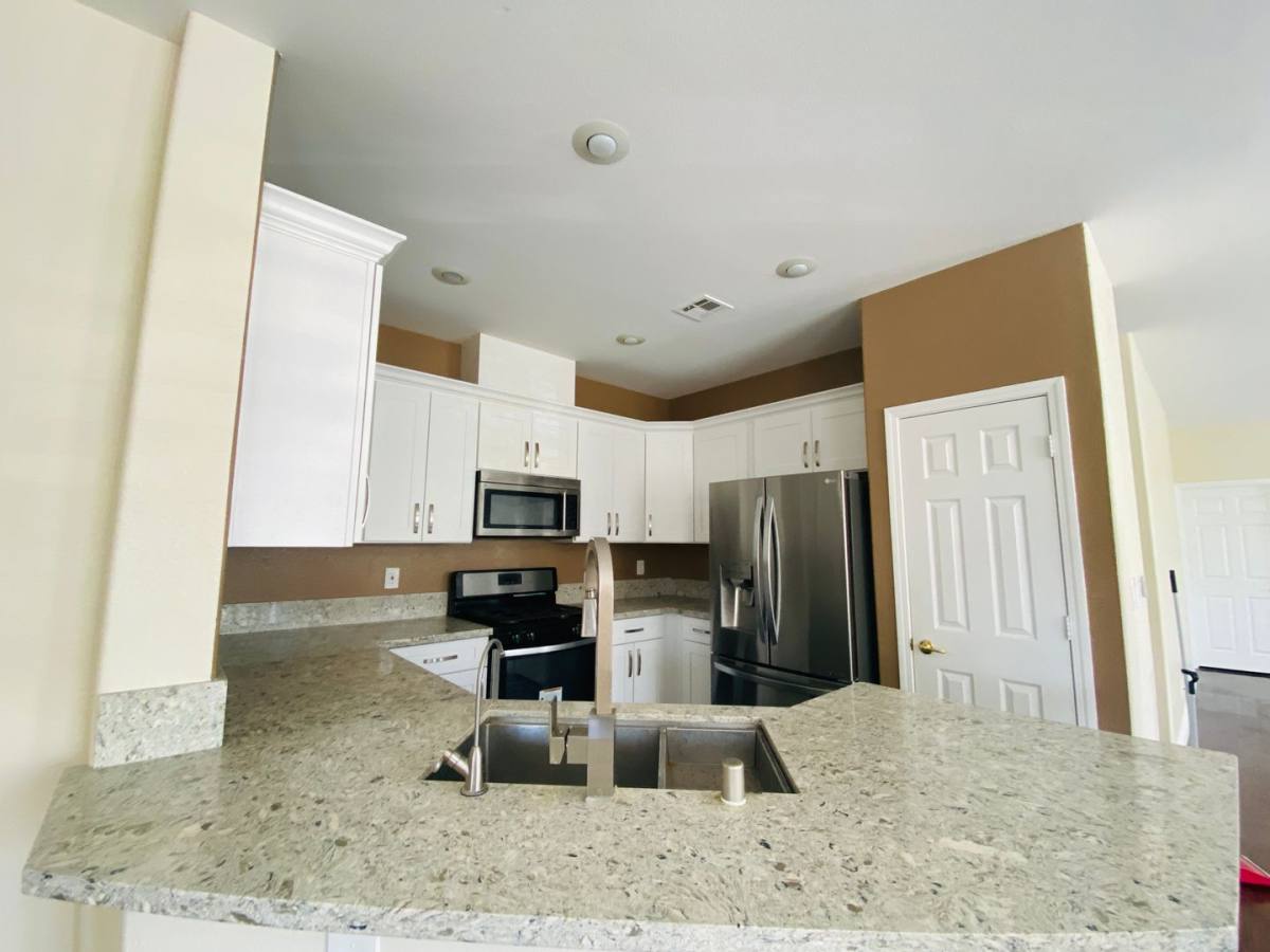 House for rent at 286 Duck Hollow Ave, Las Vegas, NV 89148