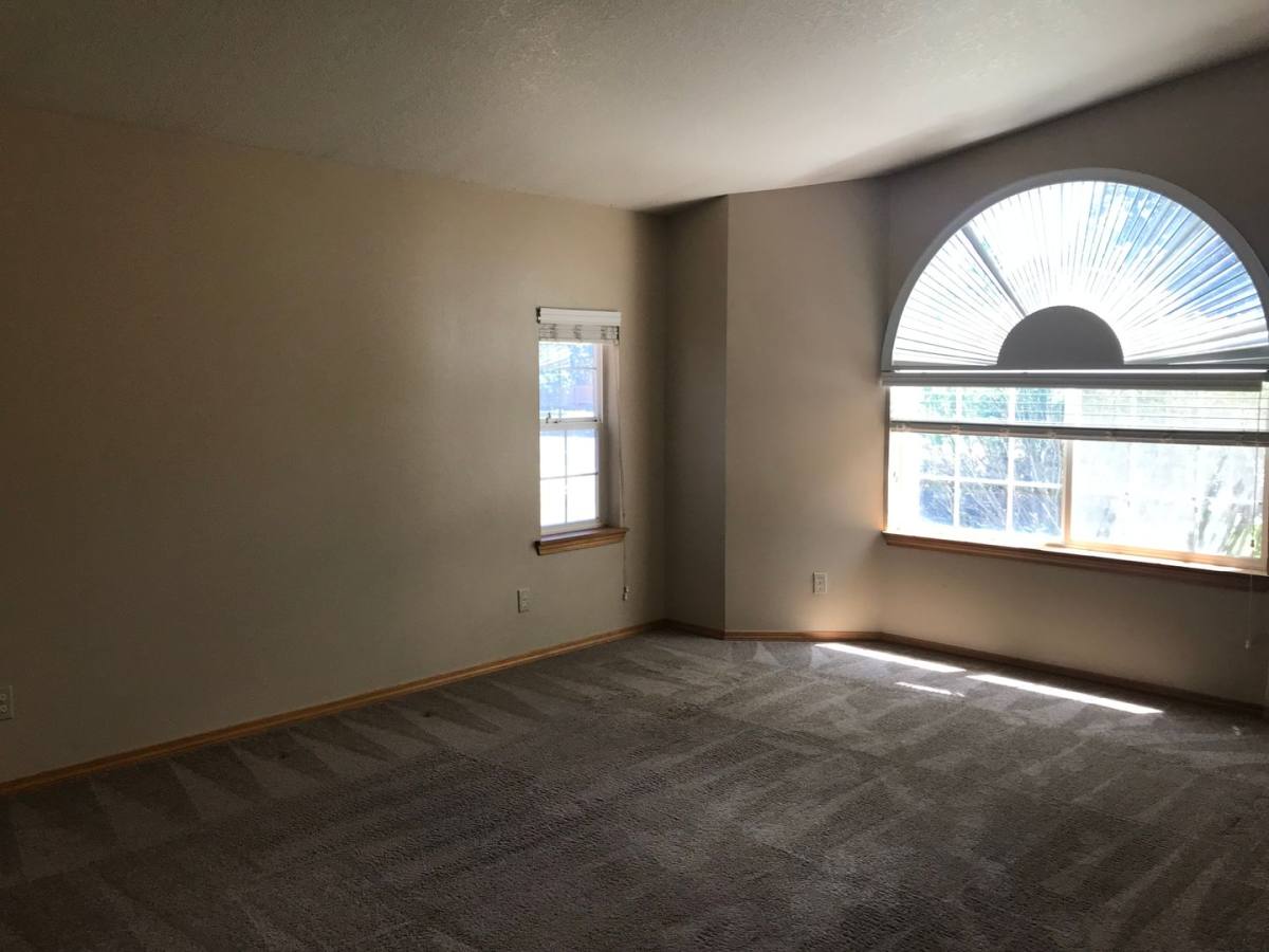 House for rent at 1728 NE Mark Court, Bend, OR 97701
