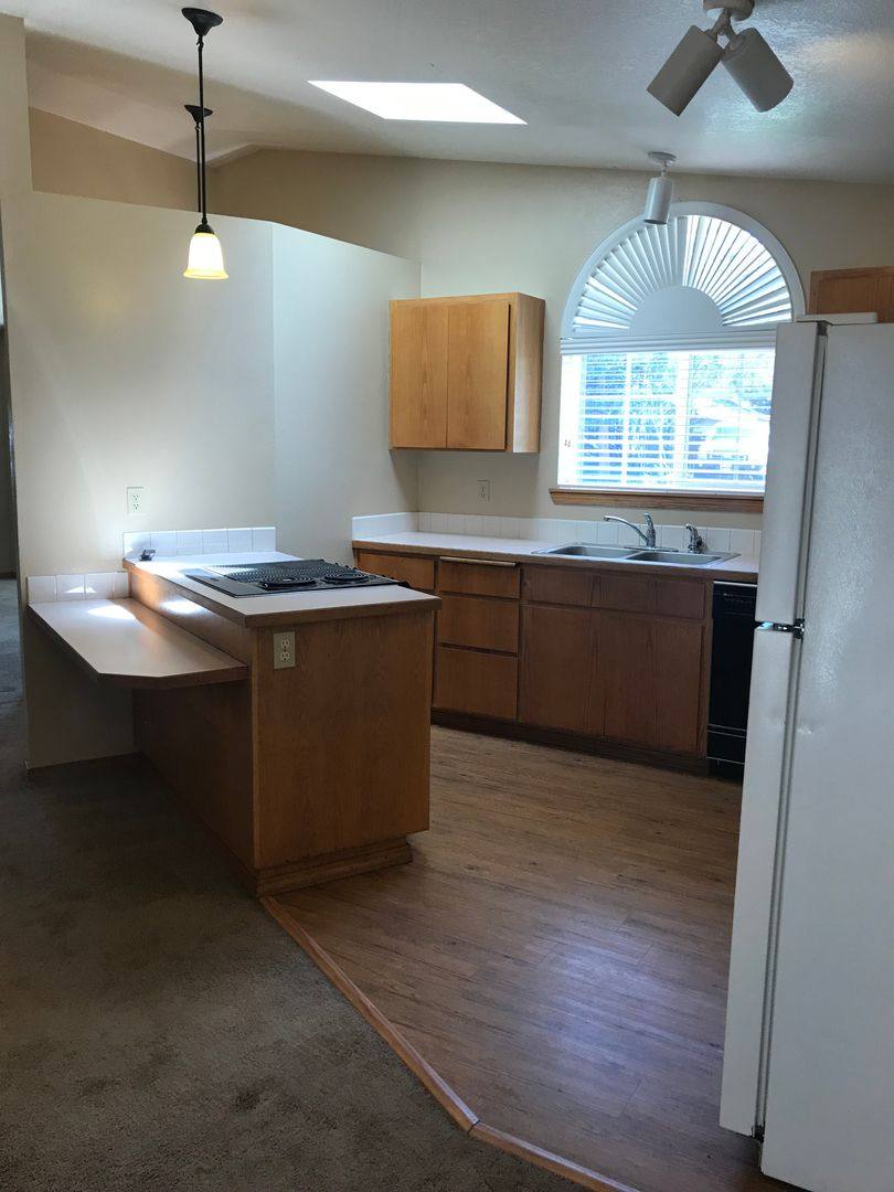 House for rent at 1728 NE Mark Court, Bend, OR 97701