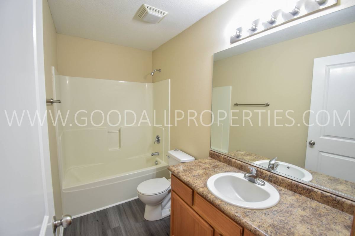Townhouse for rent at 3138 SW Arlan Lane, Ankeny, IA 50023