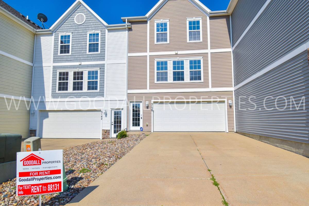 Townhouse for rent at 3138 SW Arlan Lane, Ankeny, IA 50023