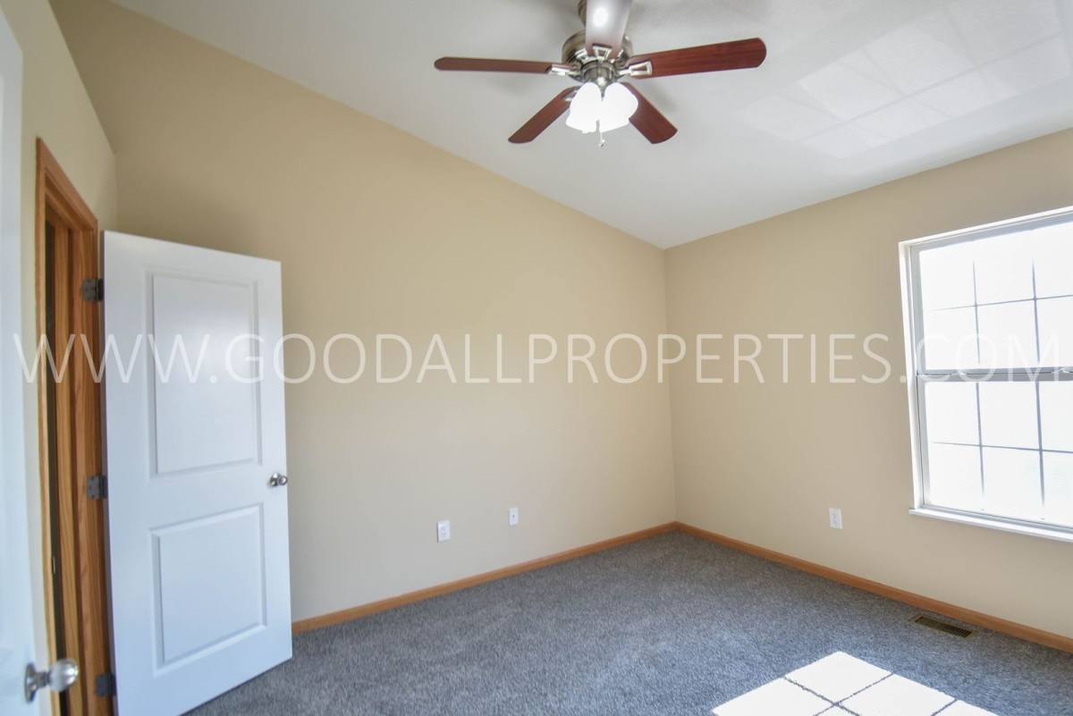 Townhouse for rent at 3138 SW Arlan Lane, Ankeny, IA 50023
