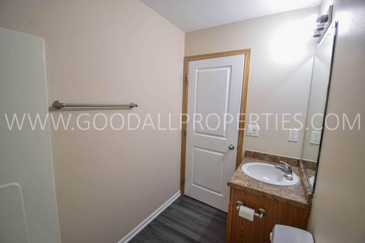 Townhouse for rent at 3138 SW Arlan Lane, Ankeny, IA 50023