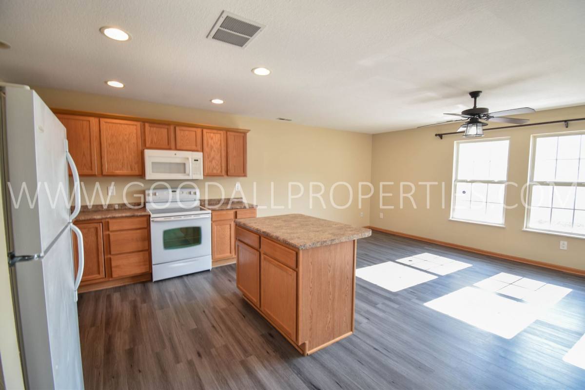 Townhouse for rent at 3138 SW Arlan Lane, Ankeny, IA 50023