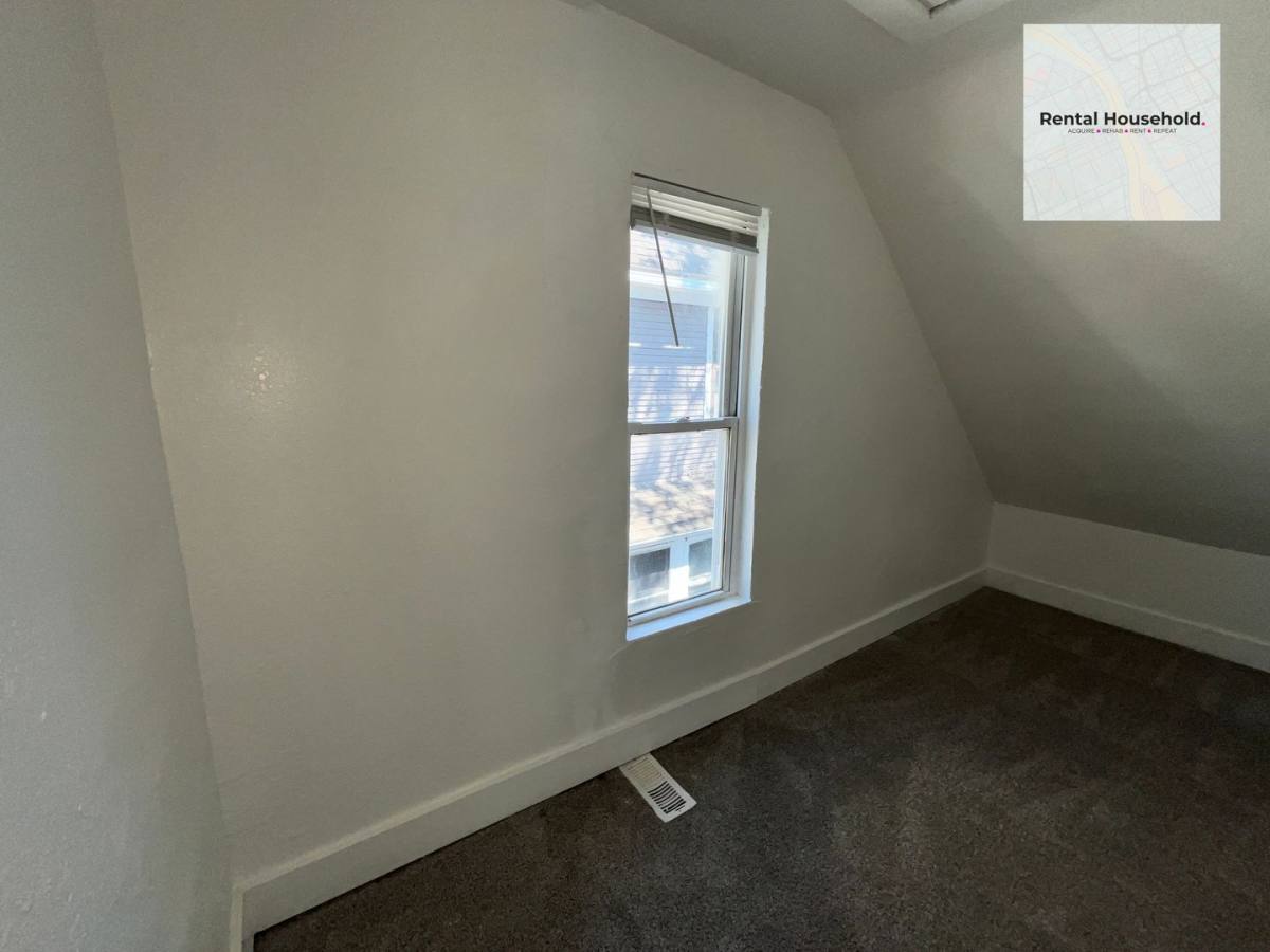 House for rent at 1118 Mason St, Toledo, OH 43605