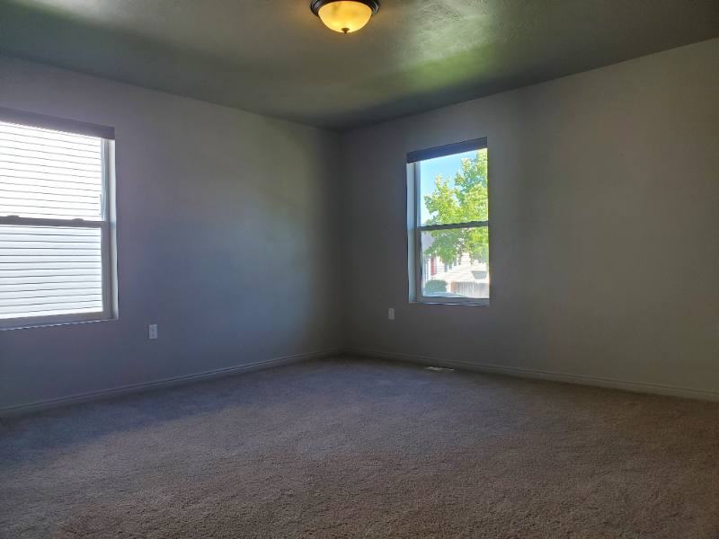 House for rent at 196 E Aparicio Dr, Tooele, UT 84074