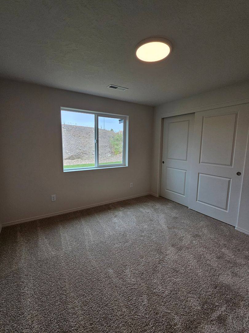 House for rent at 551 SE Polaris St, Madras, OR 97741