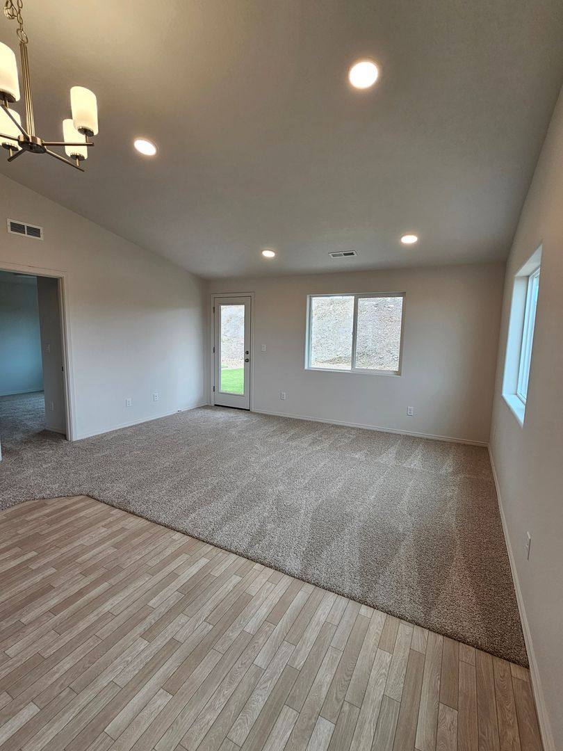 House for rent at 551 SE Polaris St, Madras, OR 97741