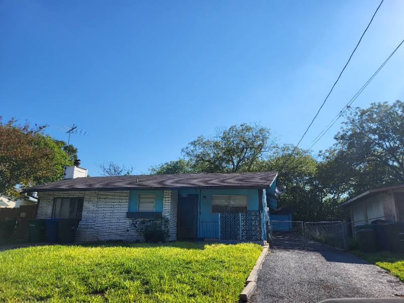 House for rent at 214 Early Way Dr, San Antonio, TX 78233