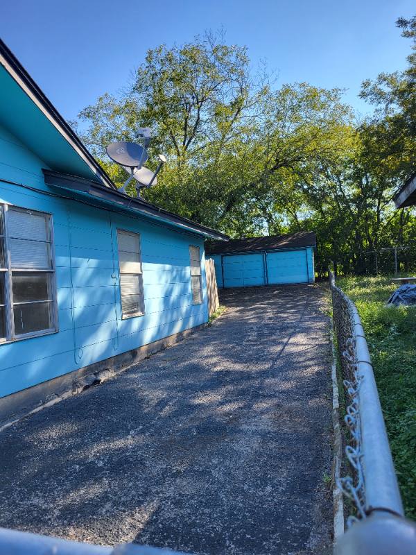 House for rent at 214 Early Way Dr, San Antonio, TX 78233