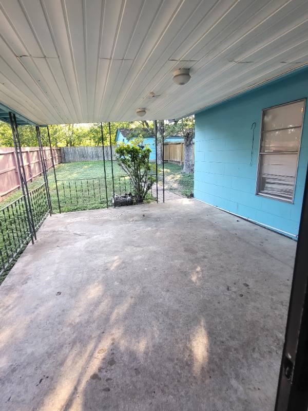 House for rent at 214 Early Way Dr, San Antonio, TX 78233