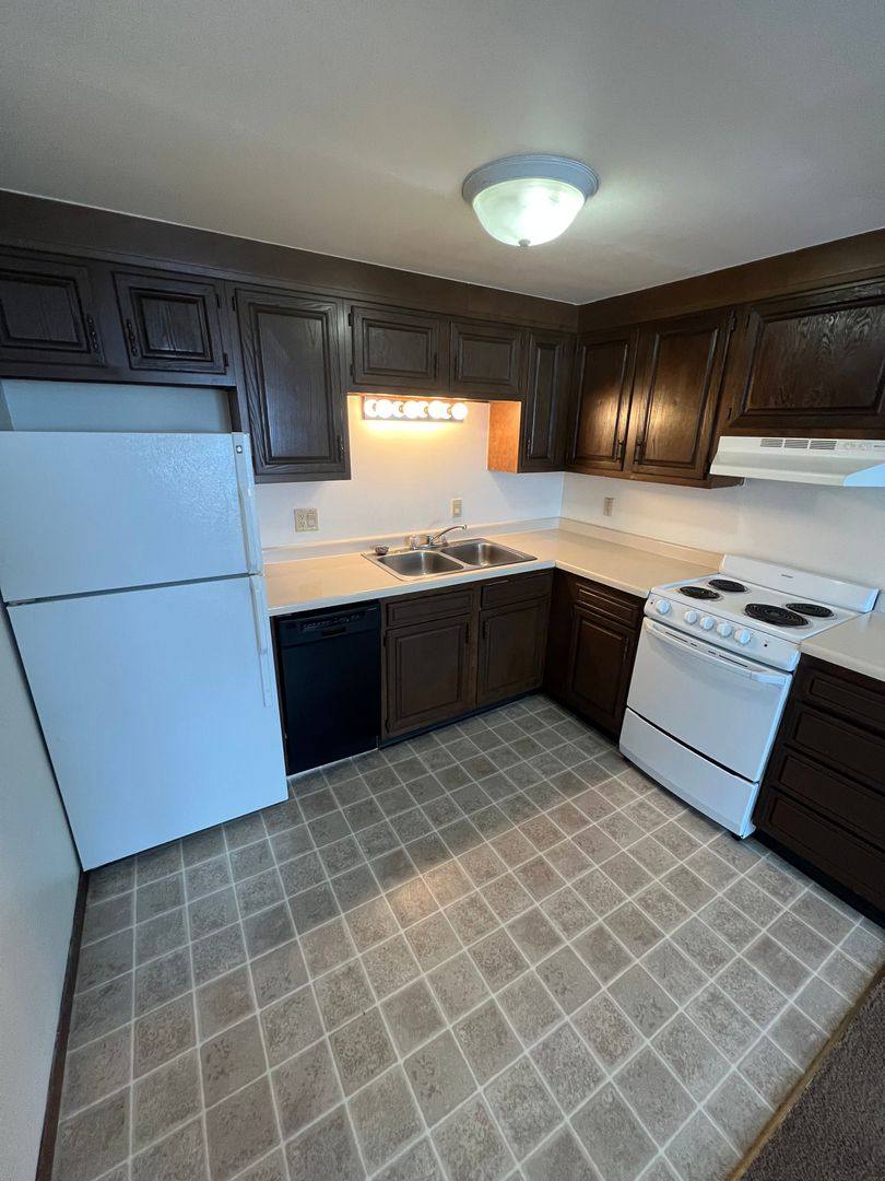 Apartment for rent at 1705 Onsgard - 3832 Orin, Madison, WI 53704