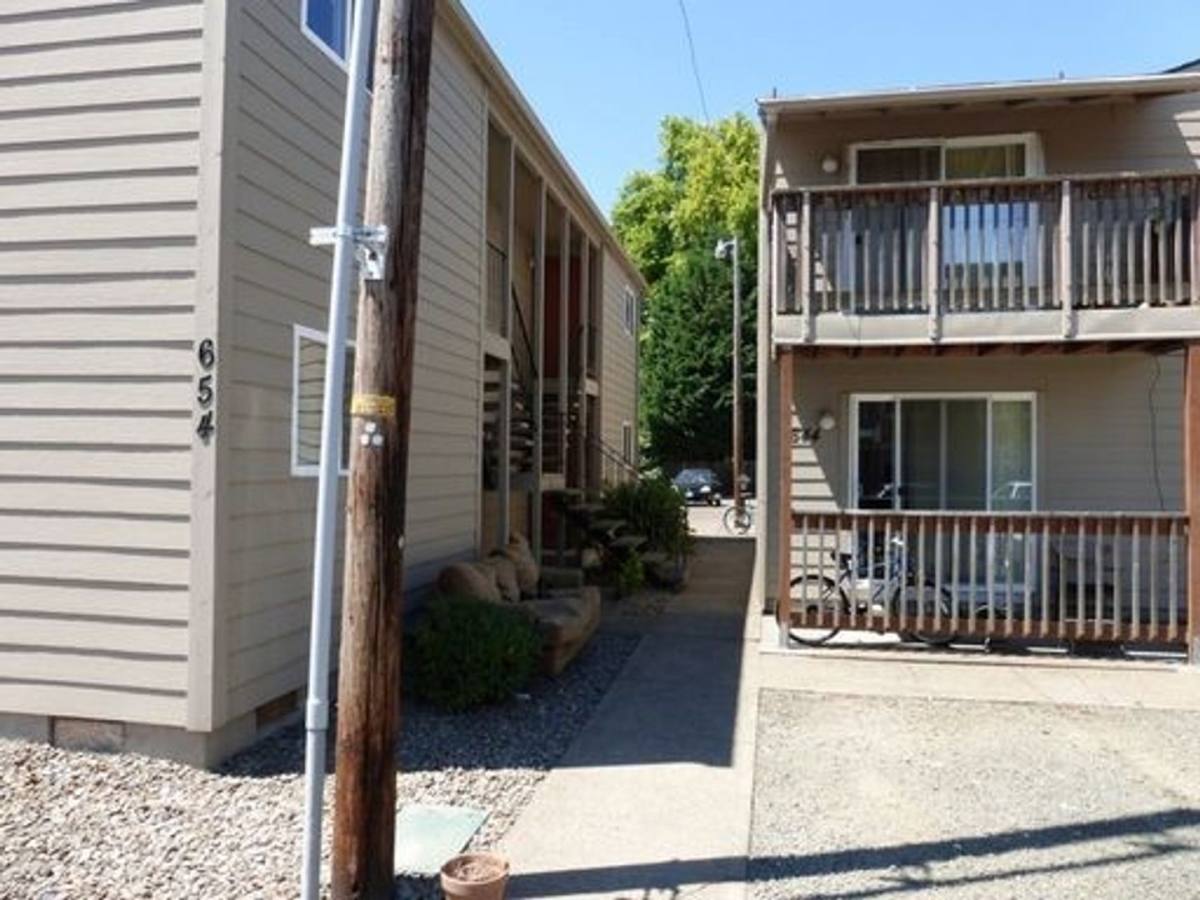 Apartment for rent at 644 654 SW, Corvallis, OR 97339