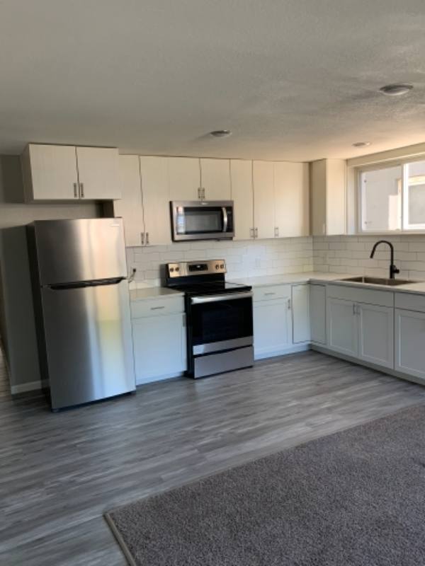 Apartment for rent at 227 E 35th St, Davenport, IA 52806