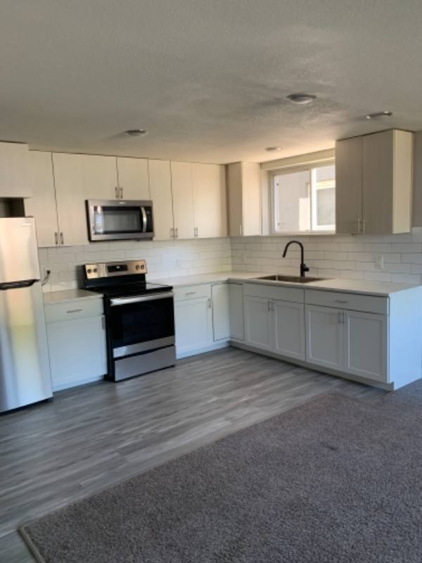 Apartment for rent at 227 E 35th St, Davenport, IA 52806