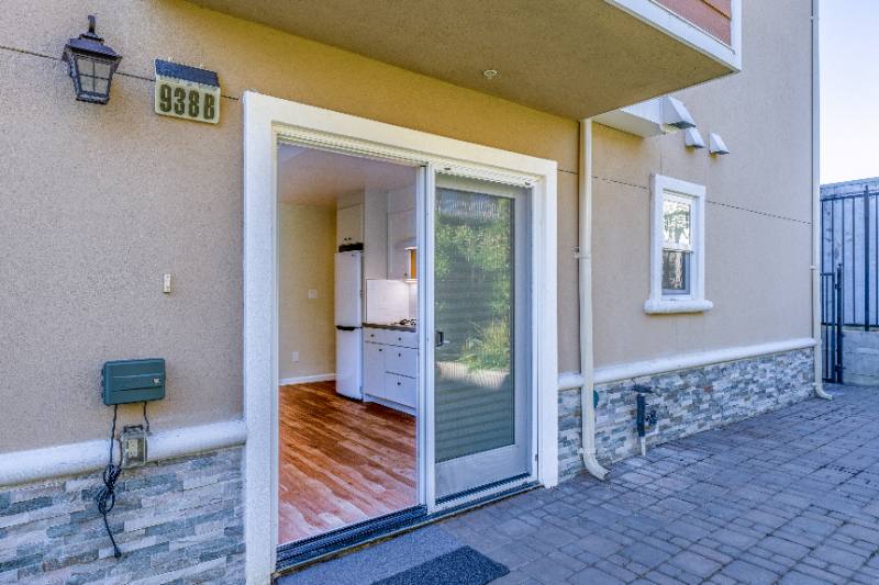 Townhouse for rent at 938 Kearney St #B, El Cerrito, CA 94530
