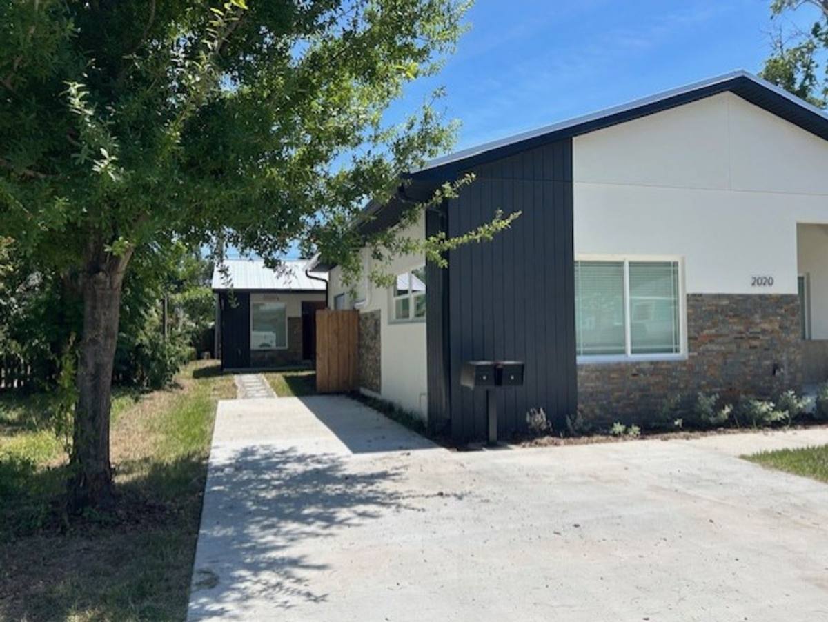 House for rent at 2020 14th Ave S, Saint Petersburg, FL 33712