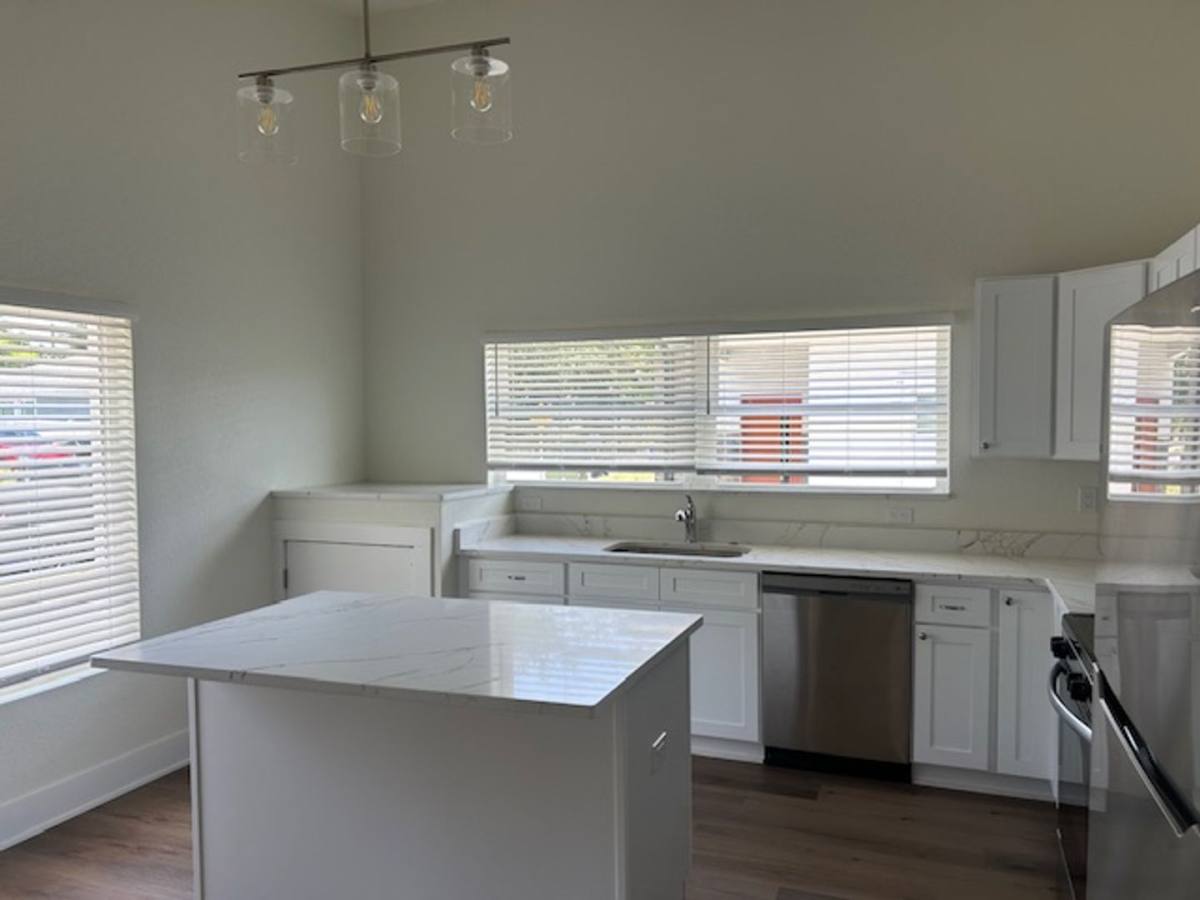 House for rent at 2020 14th Ave S, Saint Petersburg, FL 33712