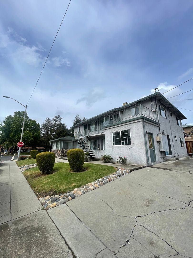 Apartment for rent at 2206 Deborah Dr, Santa Clara, CA 95050