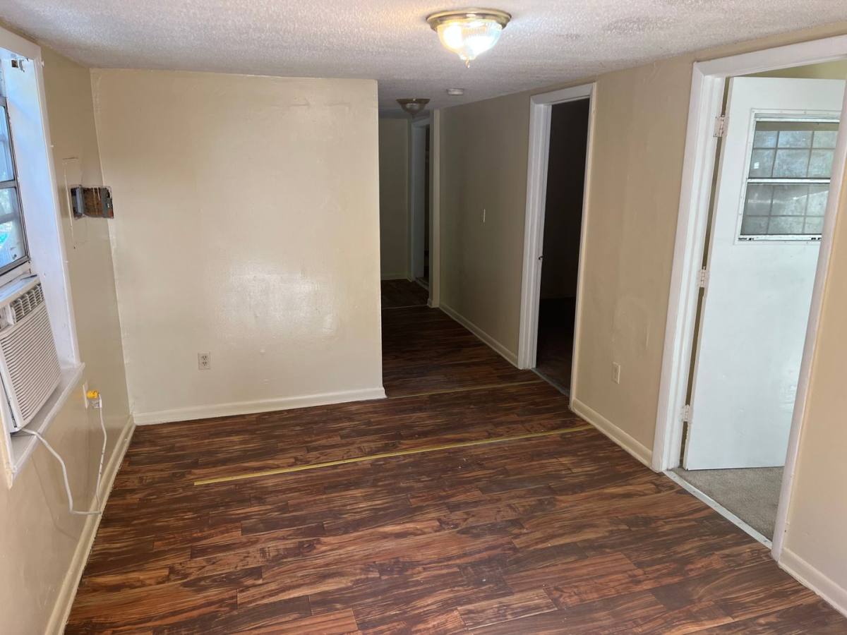 Apartment for rent at 1801 Goodyear Ave, Brunswick, GA 31520