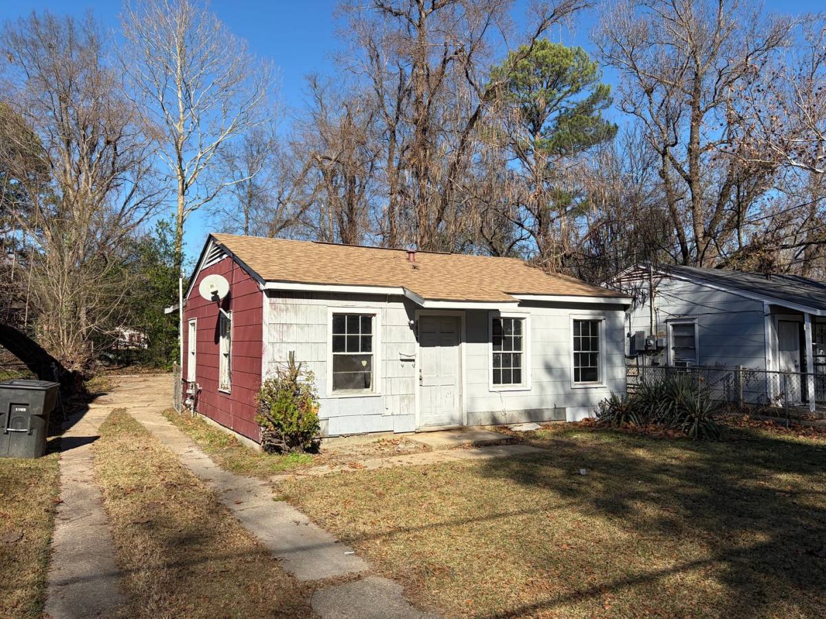 House for rent at 1838 Lyons St, Shreveport, LA 71108