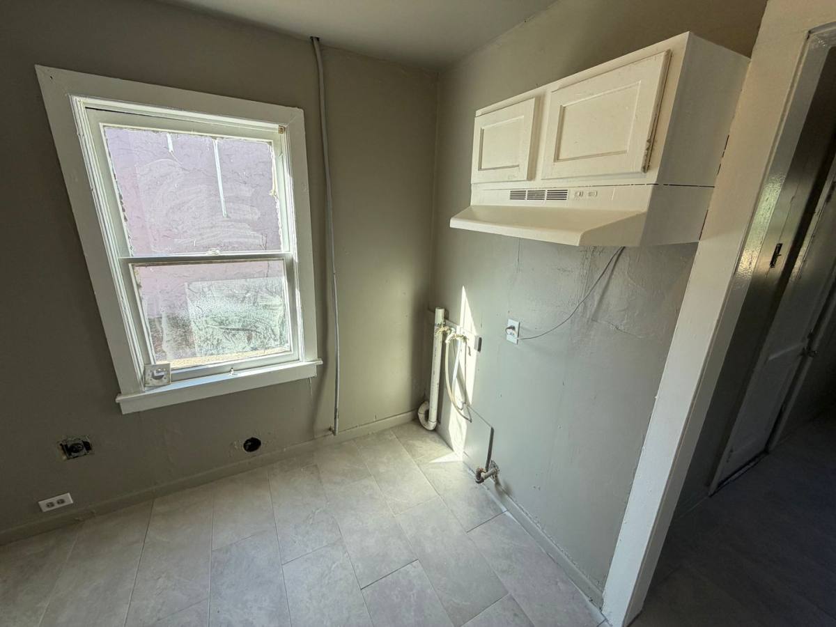 House for rent at 1838 Lyons St, Shreveport, LA 71108
