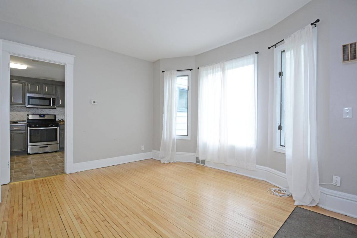 House for rent at 109 Delos St, Saint Paul, MN 55107